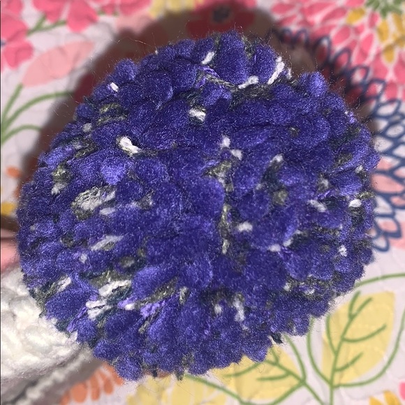 NWT THE NORTH FACE POM BEANIE - Picture 4 of 4